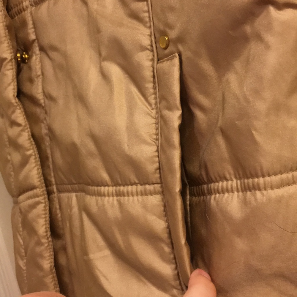 NY&Co Golden faux fur hooded vest - Picture 8 of 8